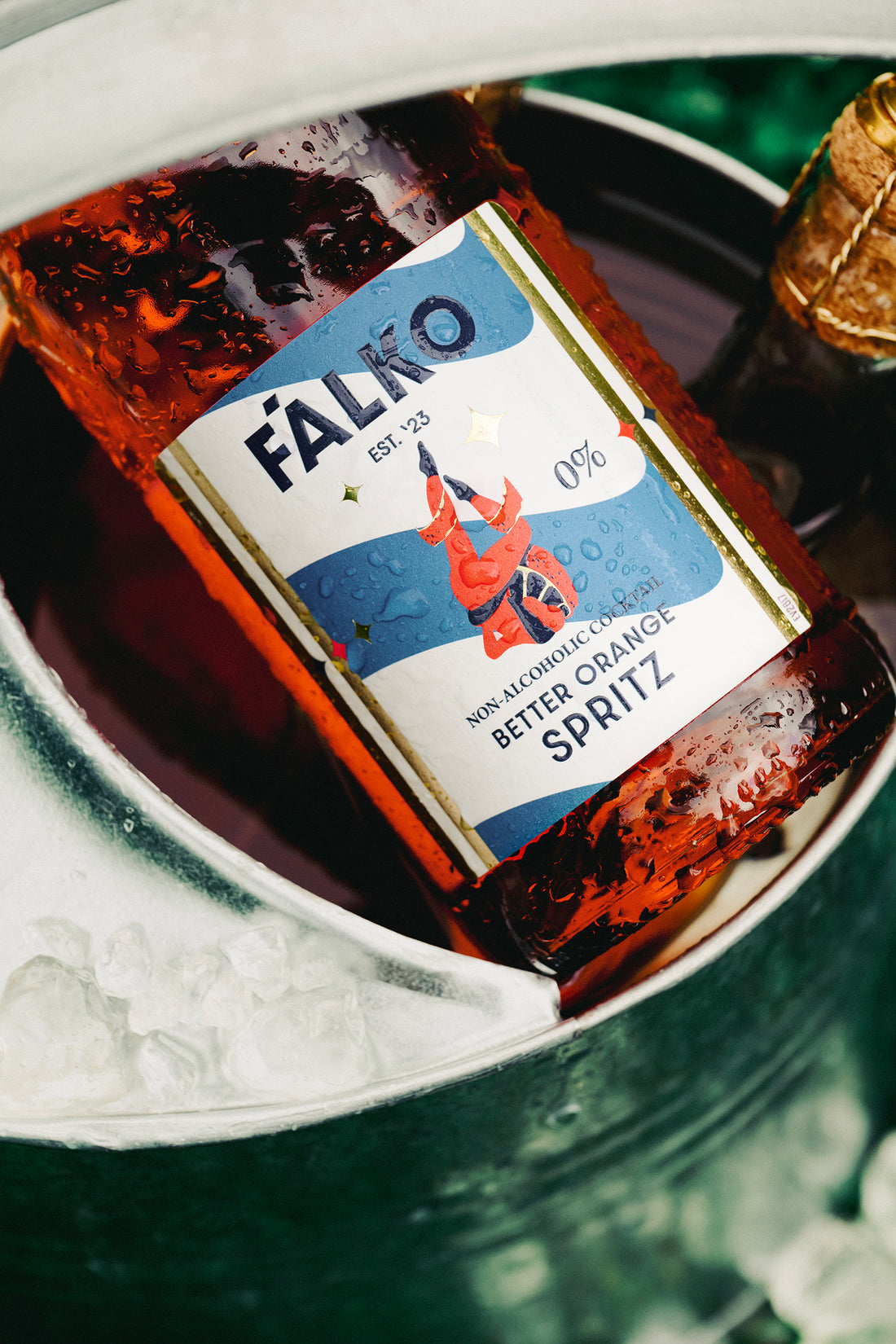 F'ALKO 750 ml · Better Orange Spritz 0%